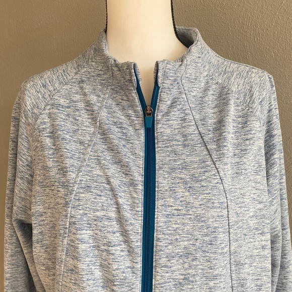 Women's Puma Cloudspun Jacket Blue XL - Picture 5 of 11